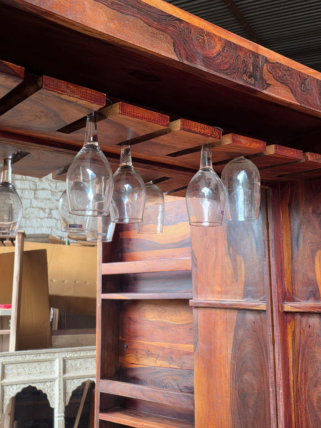 Handcrafted 100% Sheesham Maharéva Estate Bar Cabinet